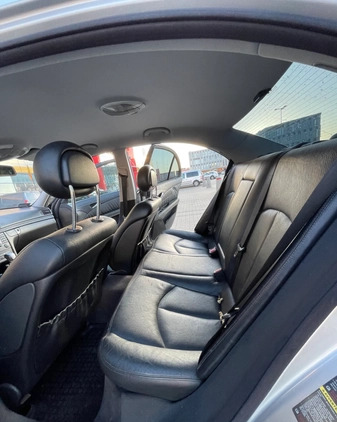 Mercedes-Benz Klasa E cena 33900 przebieg: 437900, rok produkcji 2004 z Lublin małe 352